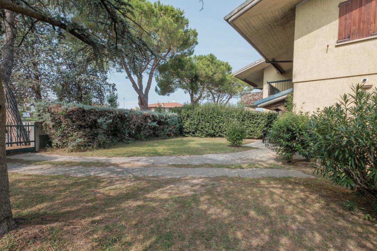 Villa Ida - 2 Bedrooms Apartment With Private Garden Sirmione Eksteriør billede
